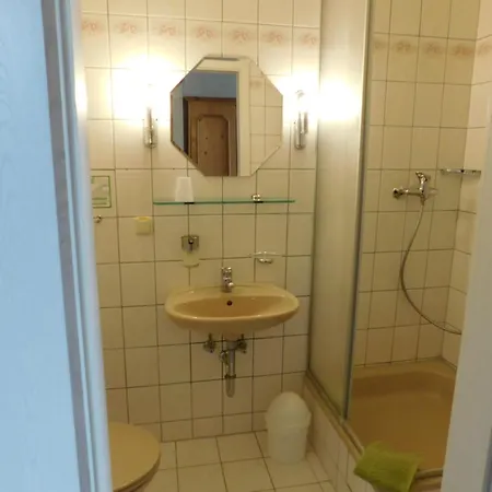 Schwarzaburg 3*