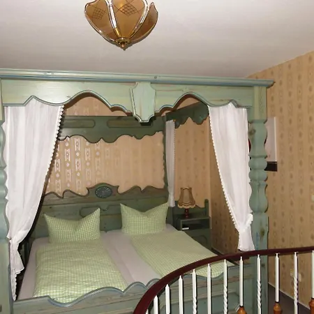 Hotel Schwarzaburg 3*