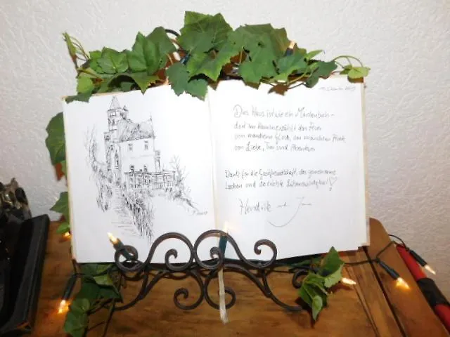 Отель Schwarzaburg 3*